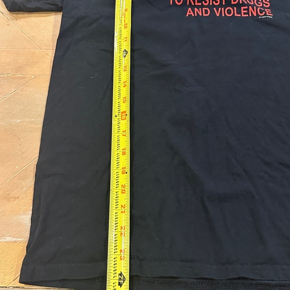 DARE T-Shirt Fruit Of The Loom Men's Small USA Flag Theme - Picture 4 of 7